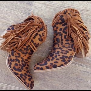 Leopard fringe booties